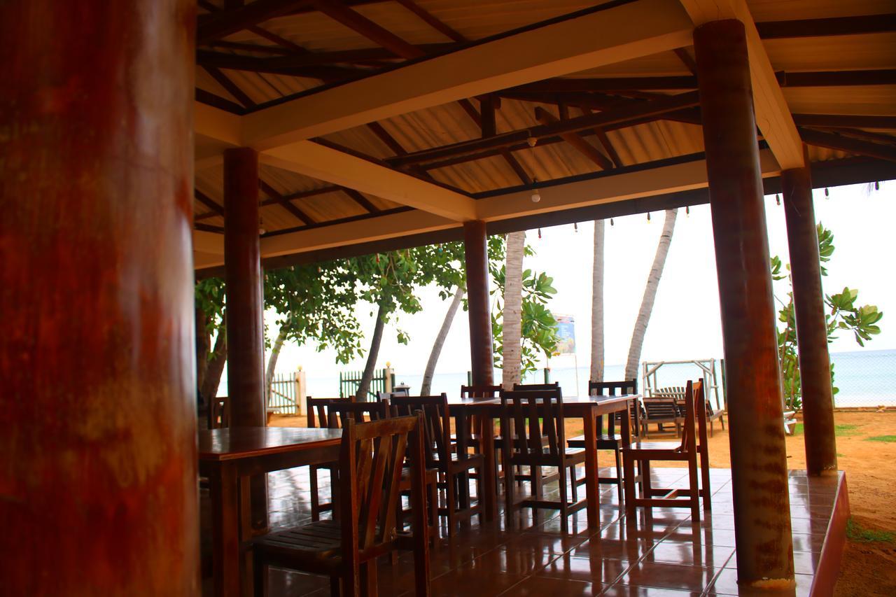 אופוואלי Under Water Safaris And Resort מראה חיצוני תמונה