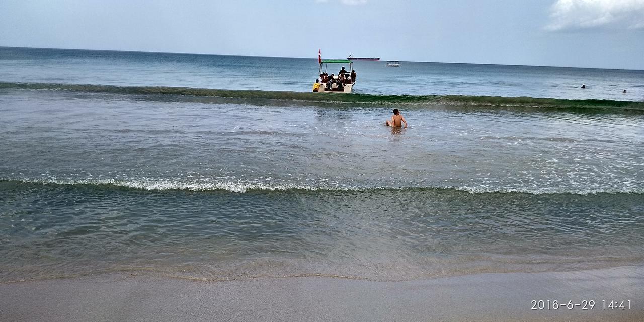 אופוואלי Under Water Safaris And Resort מראה חיצוני תמונה